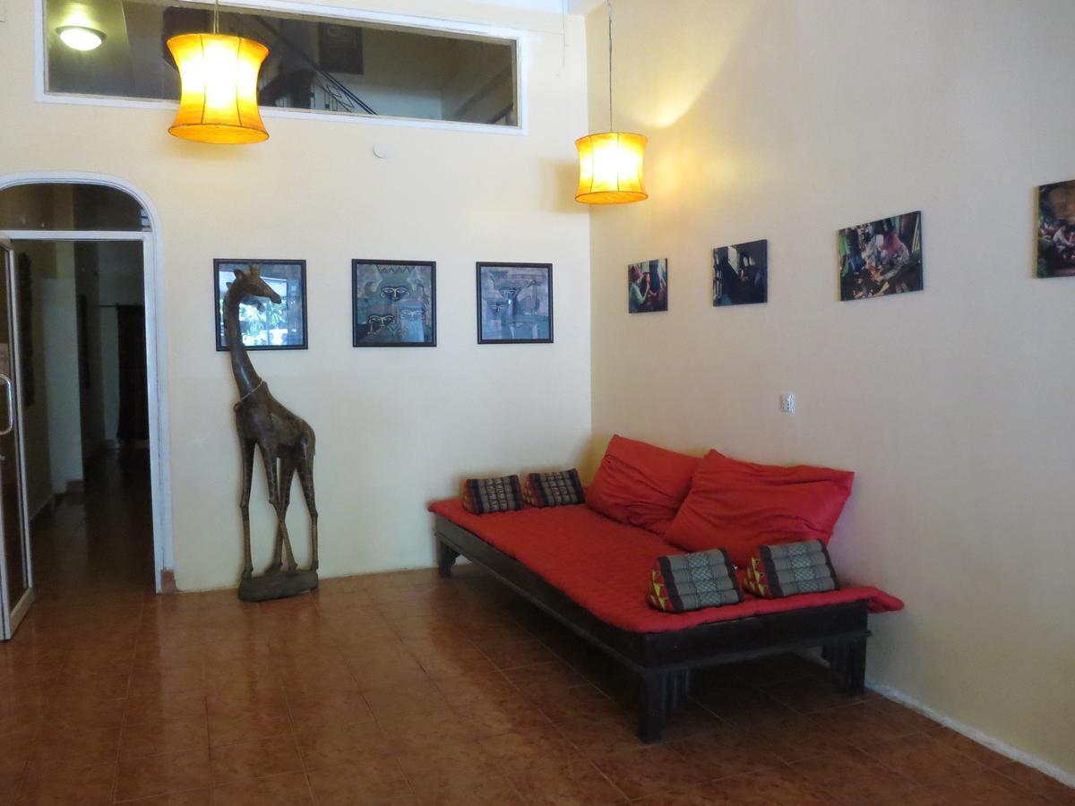 Goldie Guesthouse Πνομ Πενχ Εξωτερικό φωτογραφία
